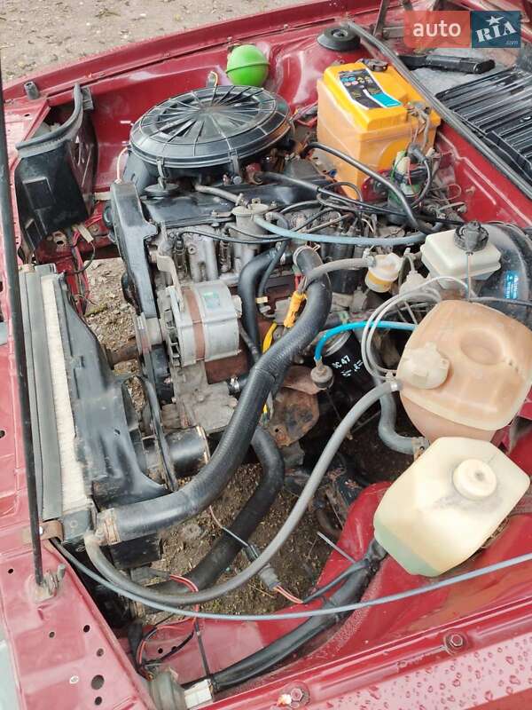 Седан Volkswagen Passat 1987 в Виннице