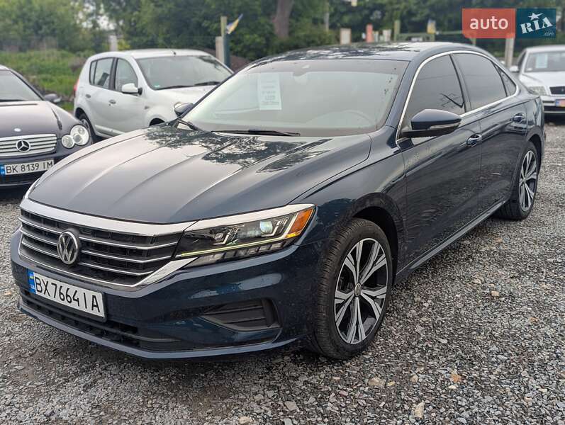 Седан Volkswagen Passat 2021 в Ровно