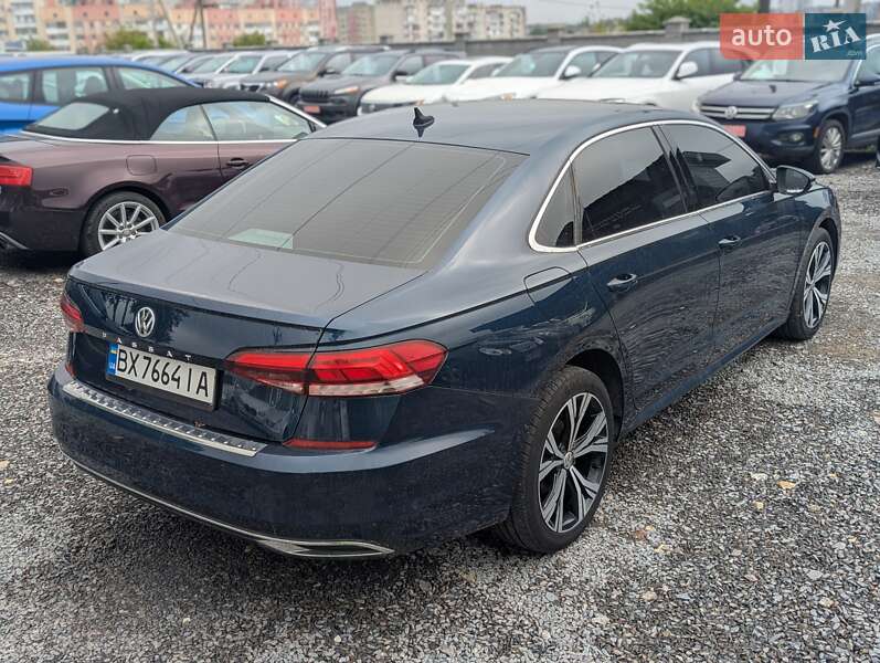 Седан Volkswagen Passat 2021 в Ровно