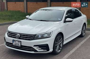 Седан Volkswagen Passat 2017 в 