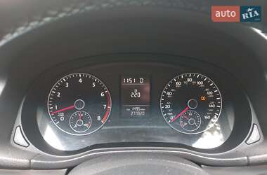 Седан Volkswagen Passat 2015 в 