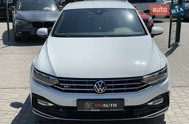 Седан Volkswagen Passat 2021 в 