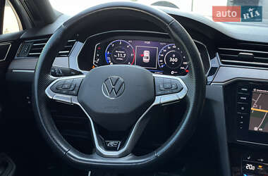 Седан Volkswagen Passat 2021 в 