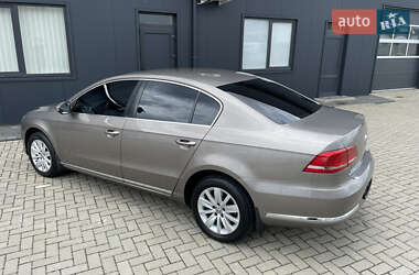 Седан Volkswagen Passat 2011 в 