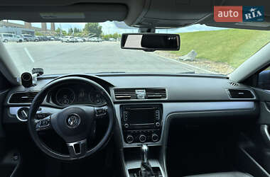 Седан Volkswagen Passat 2012 в 