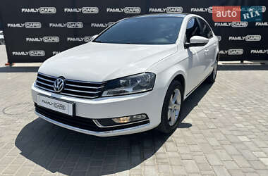 Седан Volkswagen Passat 2012 в Одессе