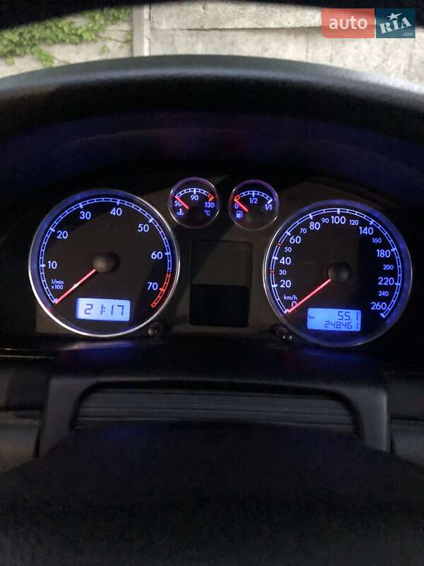 Универсал Volkswagen Passat 2003 в Львове