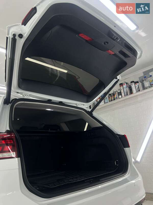 Универсал Volkswagen Passat 2019 в Николаеве