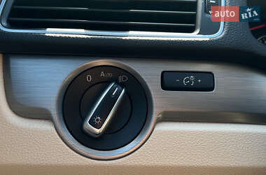 Седан Volkswagen Passat 2013 в 
