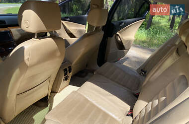Седан Volkswagen Passat 2006 в 