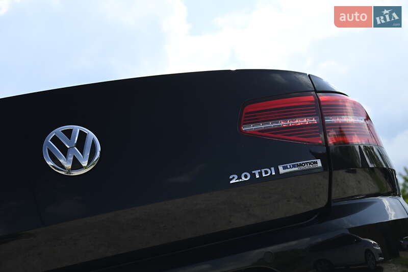 Седан Volkswagen Passat 2017 в Бердичеве