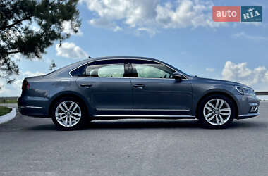 Седан Volkswagen Passat 2016 в 