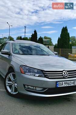 Седан Volkswagen Passat 2013 в Олександрії