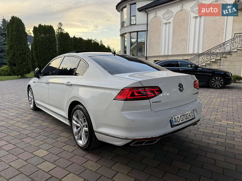 Седан Volkswagen Passat 2016 в Мукачево