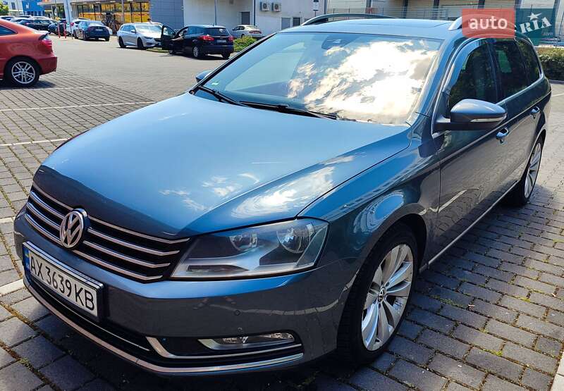 Універсал Volkswagen Passat 2013 в Львові