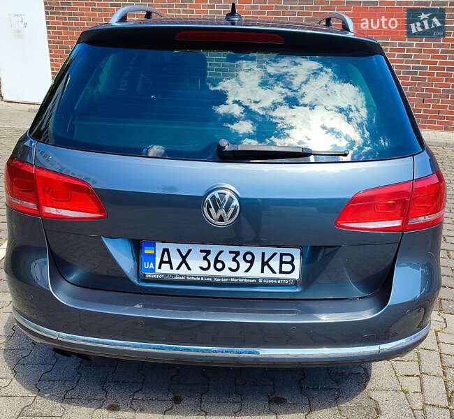 Універсал Volkswagen Passat 2013 в Львові