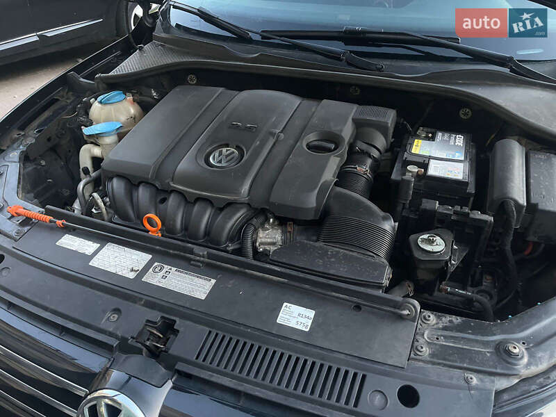 Седан Volkswagen Passat 2012 в Києві