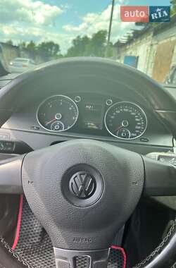 Седан Volkswagen Passat 2010 в 