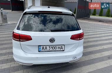 Универсал Volkswagen Passat 2015 в Киеве