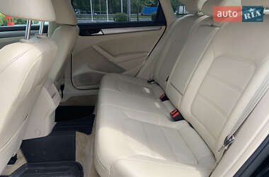 Седан Volkswagen Passat 2015 в 