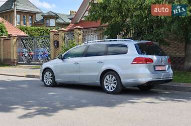 Універсал Volkswagen Passat 2011 в Луцьку