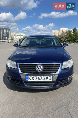 Седан Volkswagen Passat 2005 в 