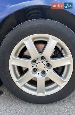 Седан Volkswagen Passat 2005 в 