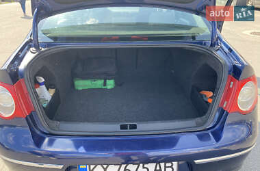Седан Volkswagen Passat 2005 в 