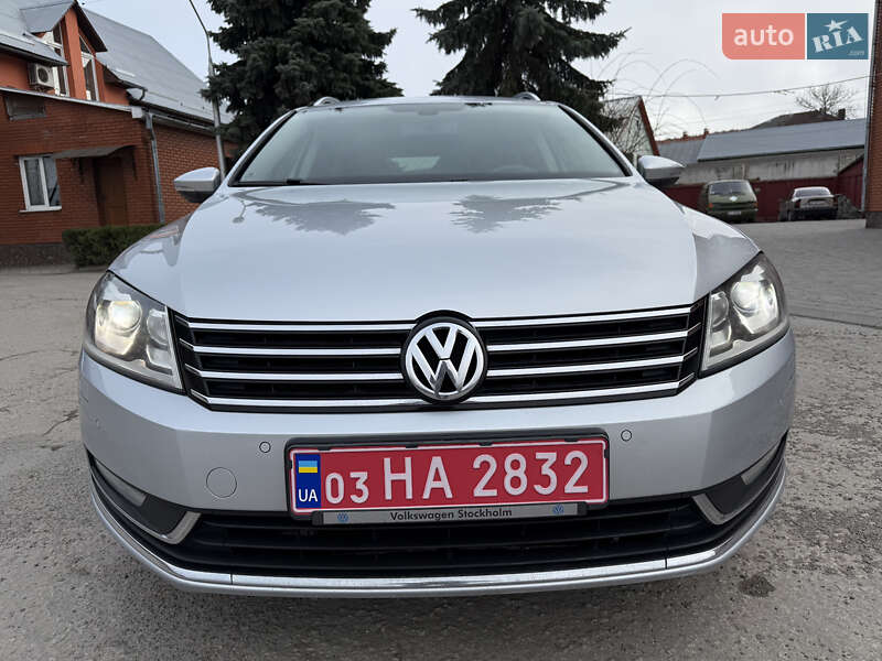 Універсал Volkswagen Passat 2012 в Кременці
