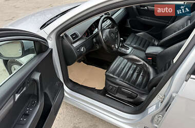 Універсал Volkswagen Passat 2012 в 