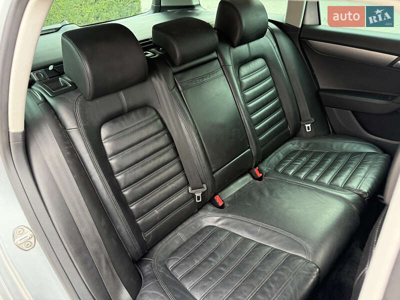 Універсал Volkswagen Passat 2012 в Кременці