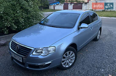 Седан Volkswagen Passat 2007 в Києві