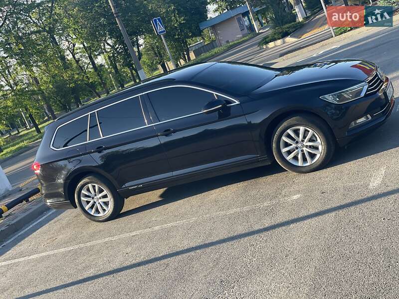 Универсал Volkswagen Passat 2015 в Днепре