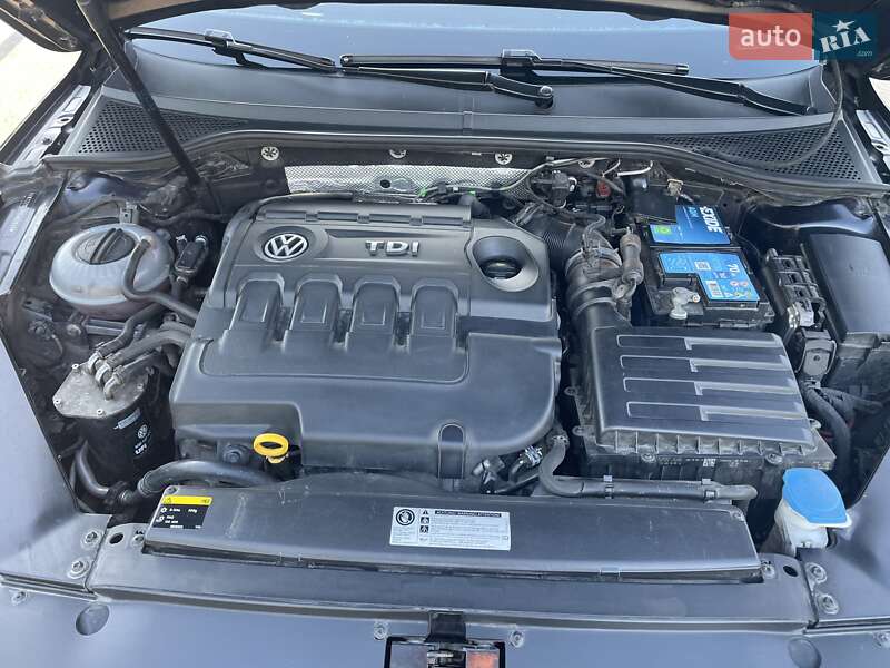 Универсал Volkswagen Passat 2015 в Днепре