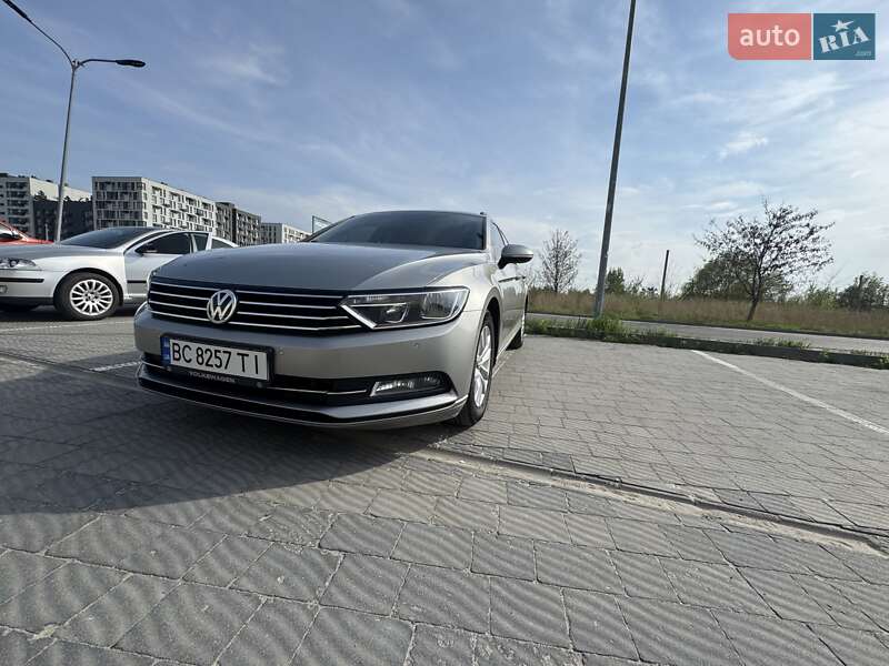 Універсал Volkswagen Passat 2015 в Львові
