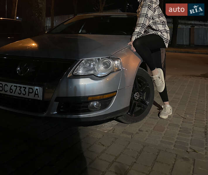 Універсал Volkswagen Passat 2006 в 