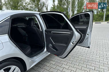 Седан Volkswagen Passat 2017 в 