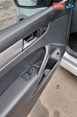 Седан Volkswagen Passat 2014 в 