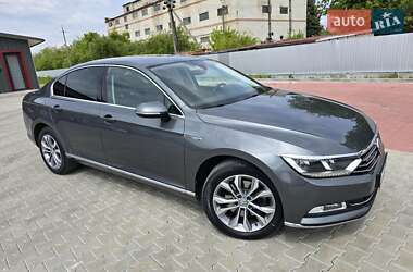 Седан Volkswagen Passat 2016 в 