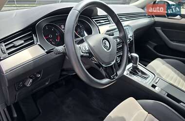 Седан Volkswagen Passat 2016 в 