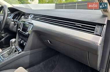 Седан Volkswagen Passat 2016 в 