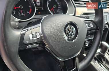 Седан Volkswagen Passat 2016 в 