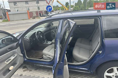 Універсал Volkswagen Passat 1998 в 