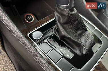 Седан Volkswagen Passat 2014 в 