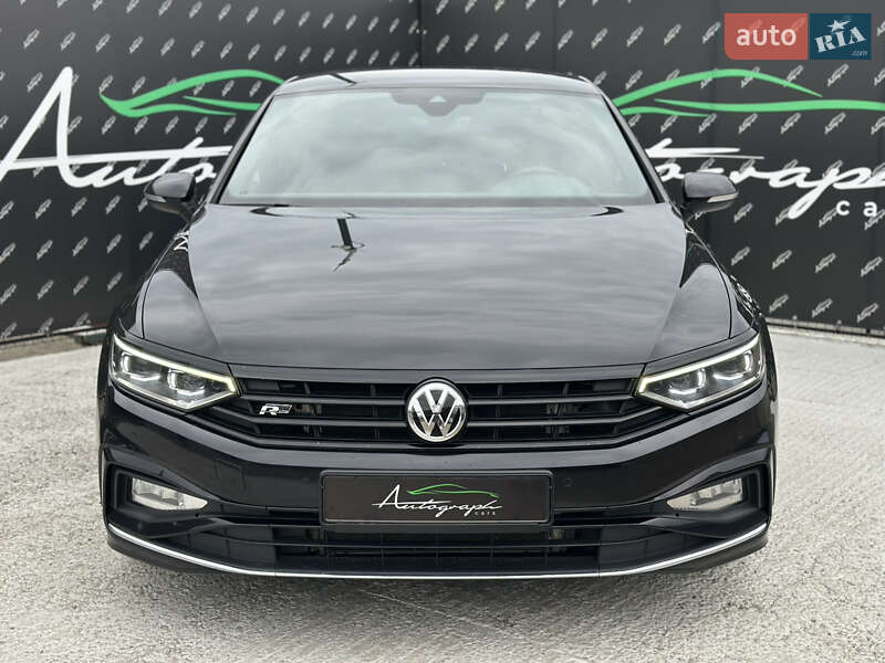 Седан Volkswagen Passat 2020 в Киеве