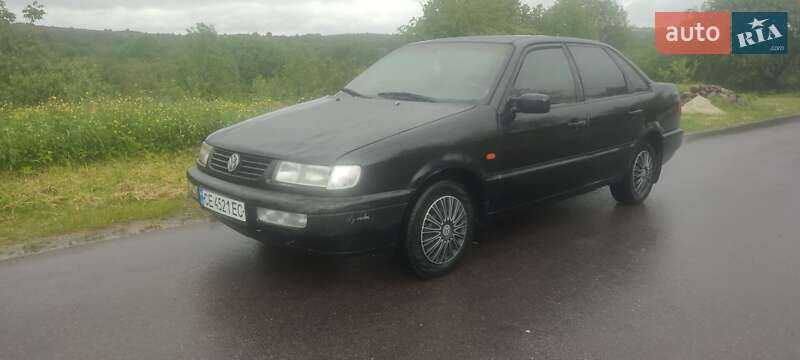 Седан Volkswagen Passat 1994 в 