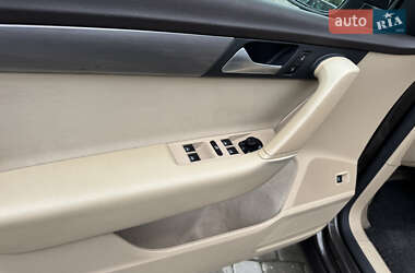Универсал Volkswagen Passat 2012 в 