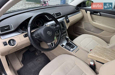 Универсал Volkswagen Passat 2012 в 