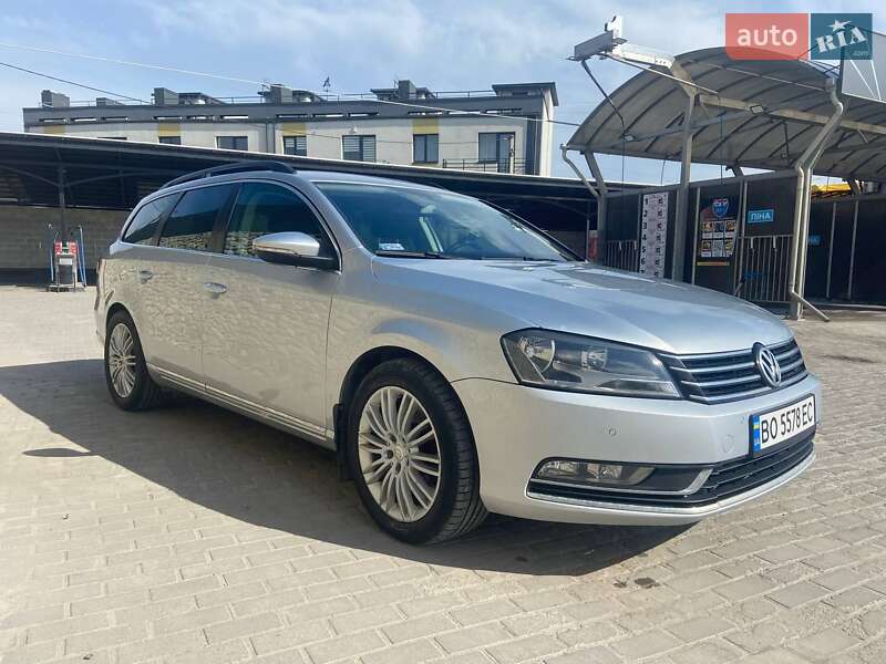 Универсал Volkswagen Passat 2011 в Тернополе