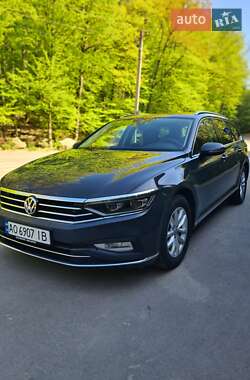 Универсал Volkswagen Passat 2020 в Ужгороде